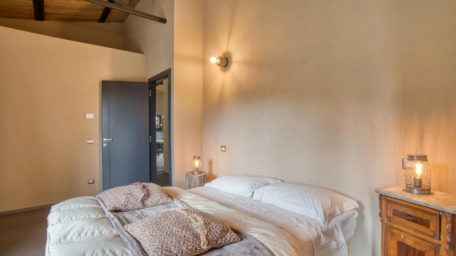 Tuscan Cozy Escape With View, Garden & Breakfast Castell Azzara