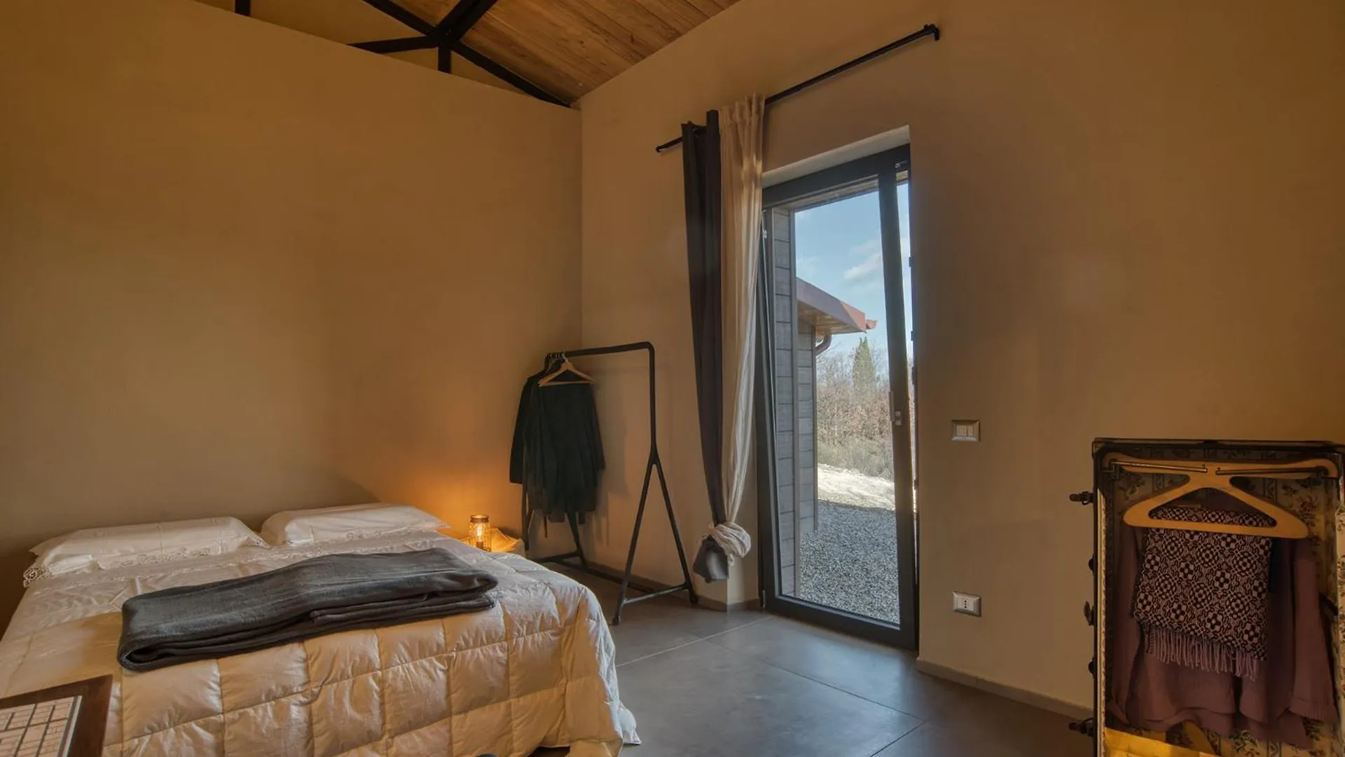 Tuscan Cozy Escape With View, Garden & Breakfast Castell Azzara Bed & Breakfast
