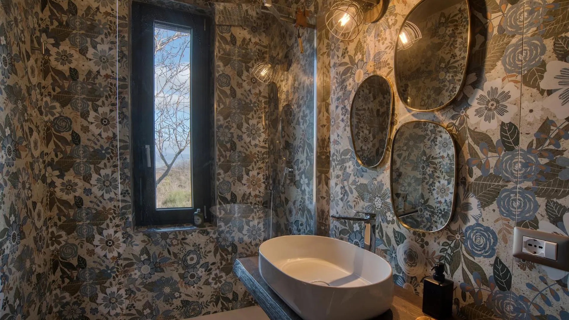 Tuscan Cozy Escape With View, Garden & Breakfast Castell Azzara Bed & Breakfast