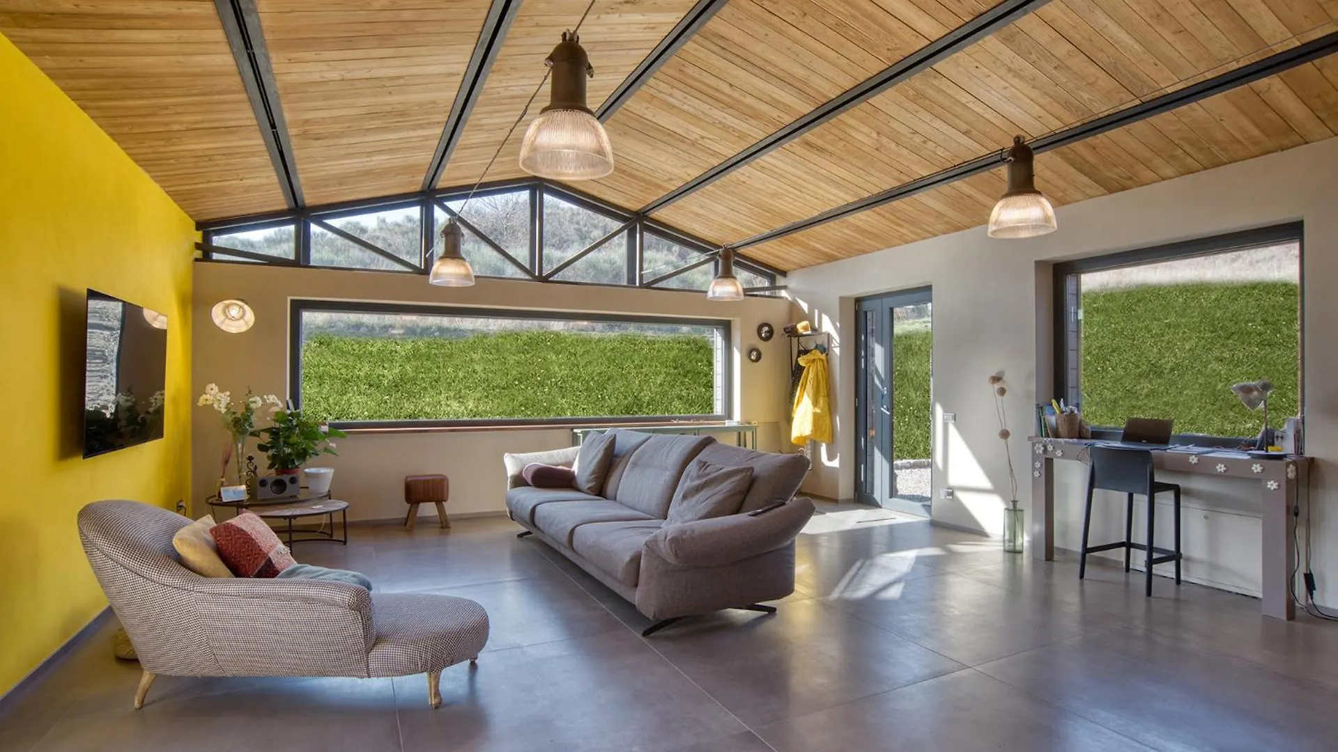 Tuscan Cozy Escape With View, Garden & Breakfast Castell Azzara 0*,  Italy