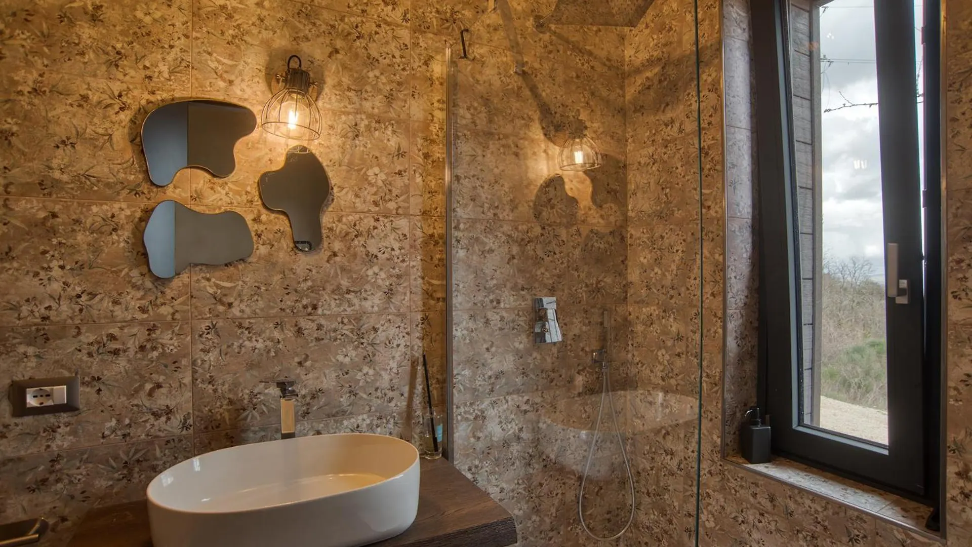 Tuscan Cozy Escape With View, Garden & Breakfast Castell Azzara Italy